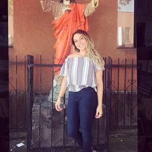 Meet your Posher, Christina